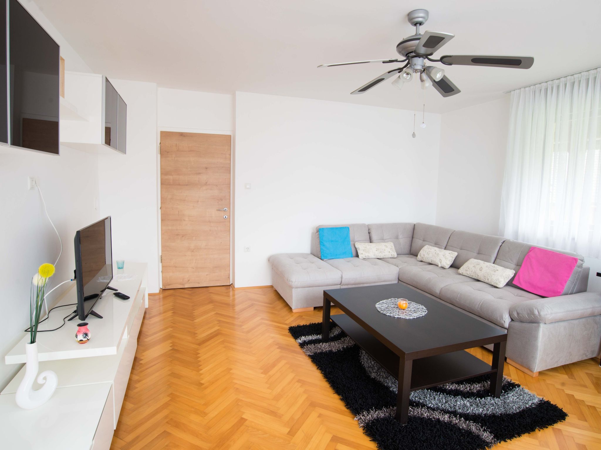 Tolle Ferienwohnung in Zasip mit Parkplatz-Binnen