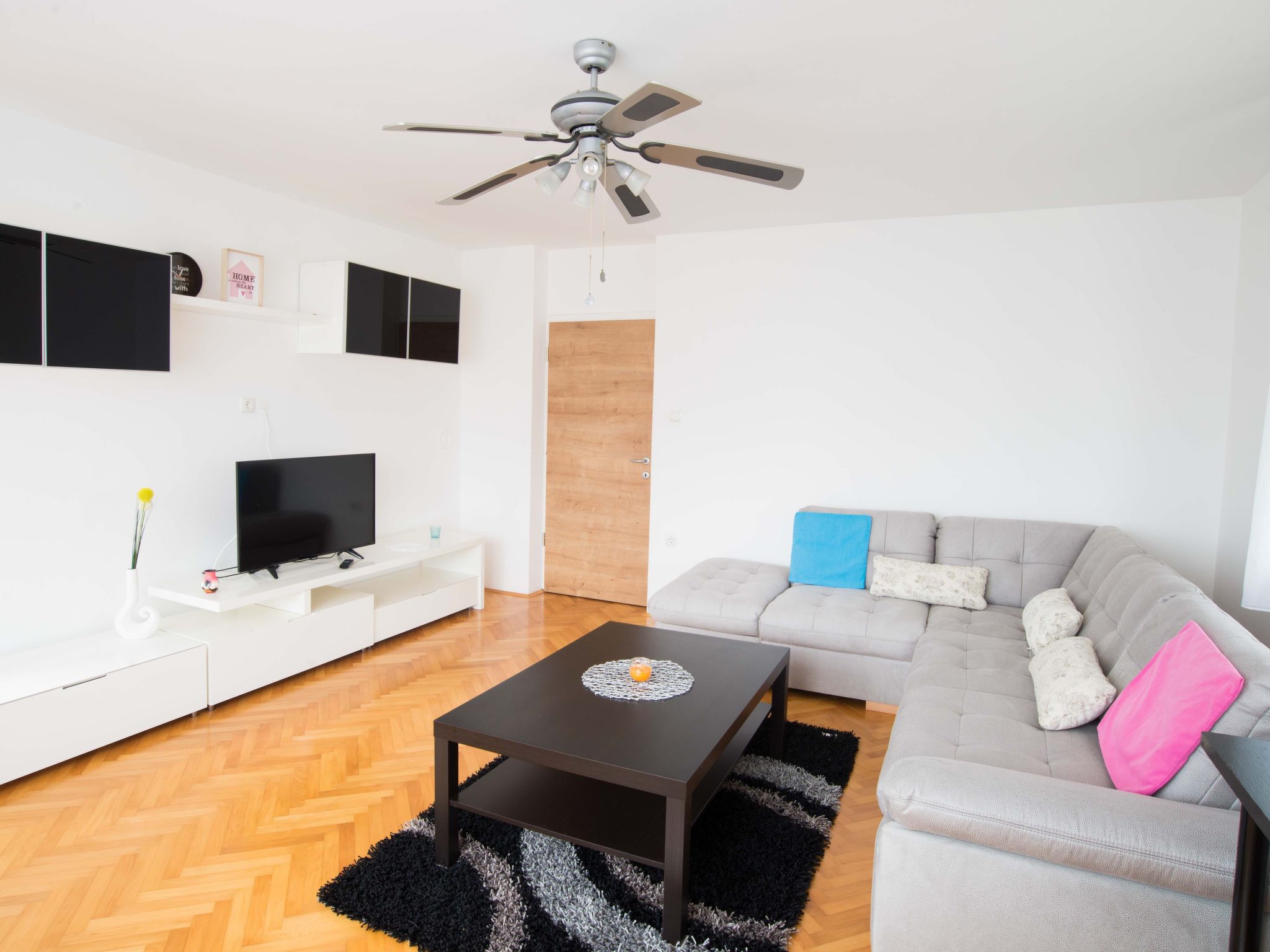 Tolle Ferienwohnung in Zasip mit Parkplatz-Binnen