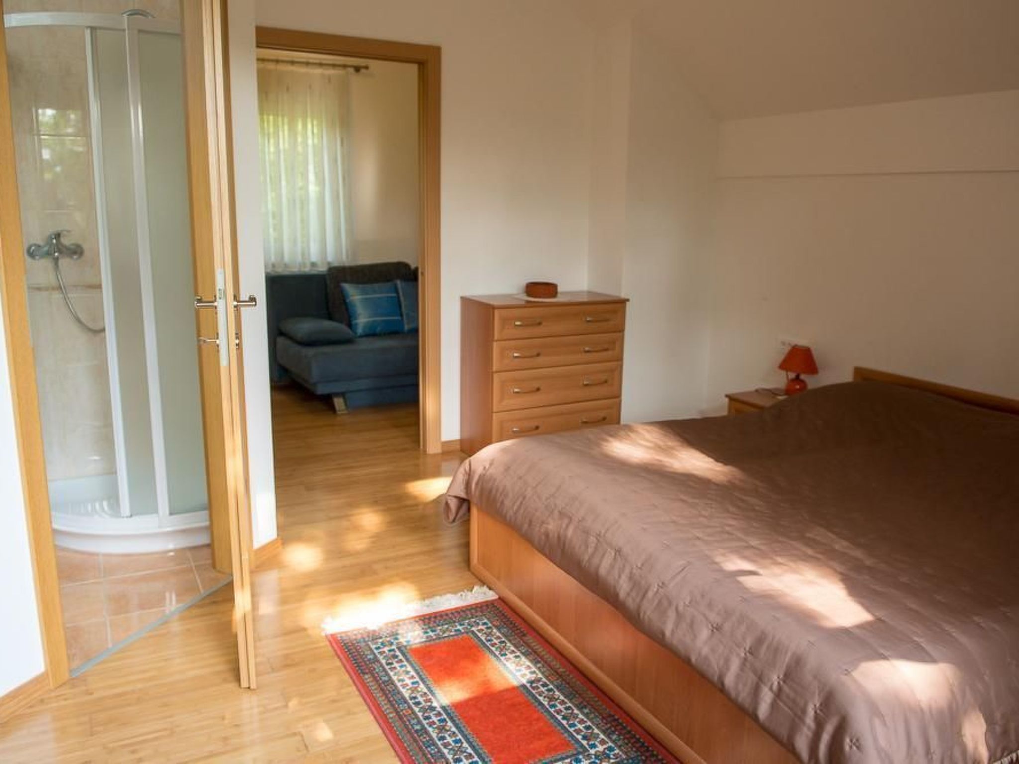 Kleines Haus am Rande des Waldes-Image-tags.info