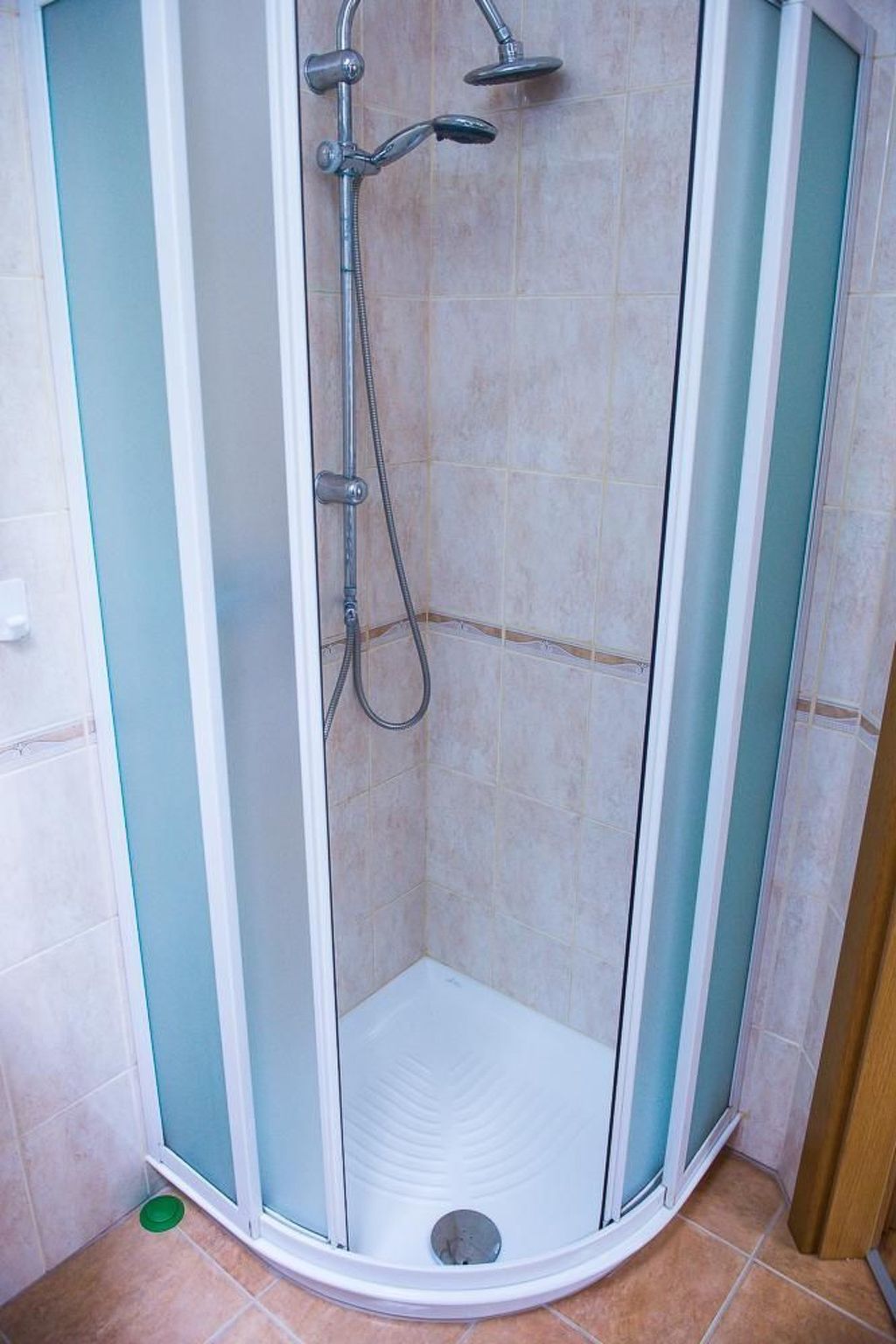 Kleines Haus am Rande des Waldes-Image-tags.info