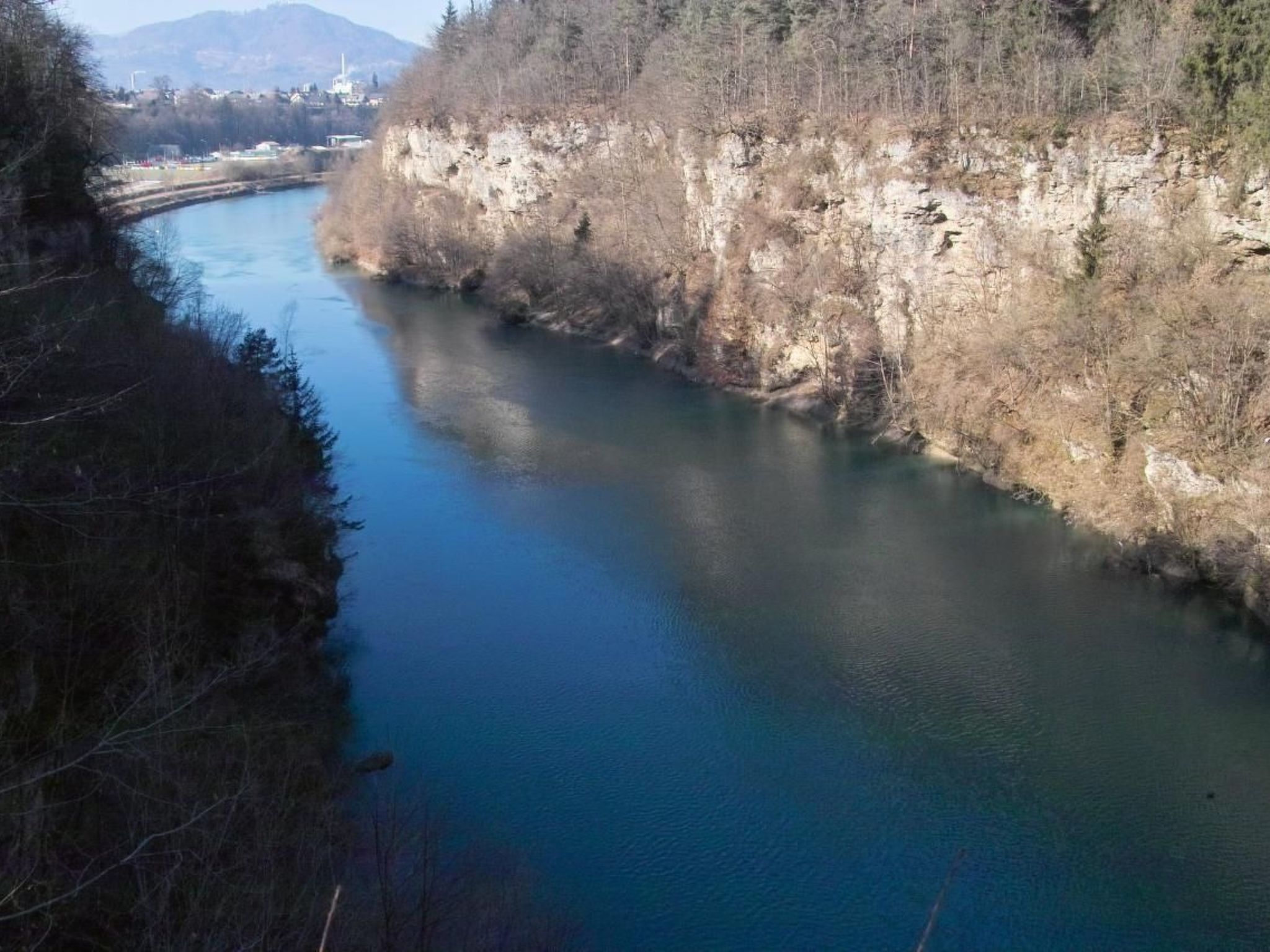 Kleines Haus am Rande des Waldes-Image-tags.info