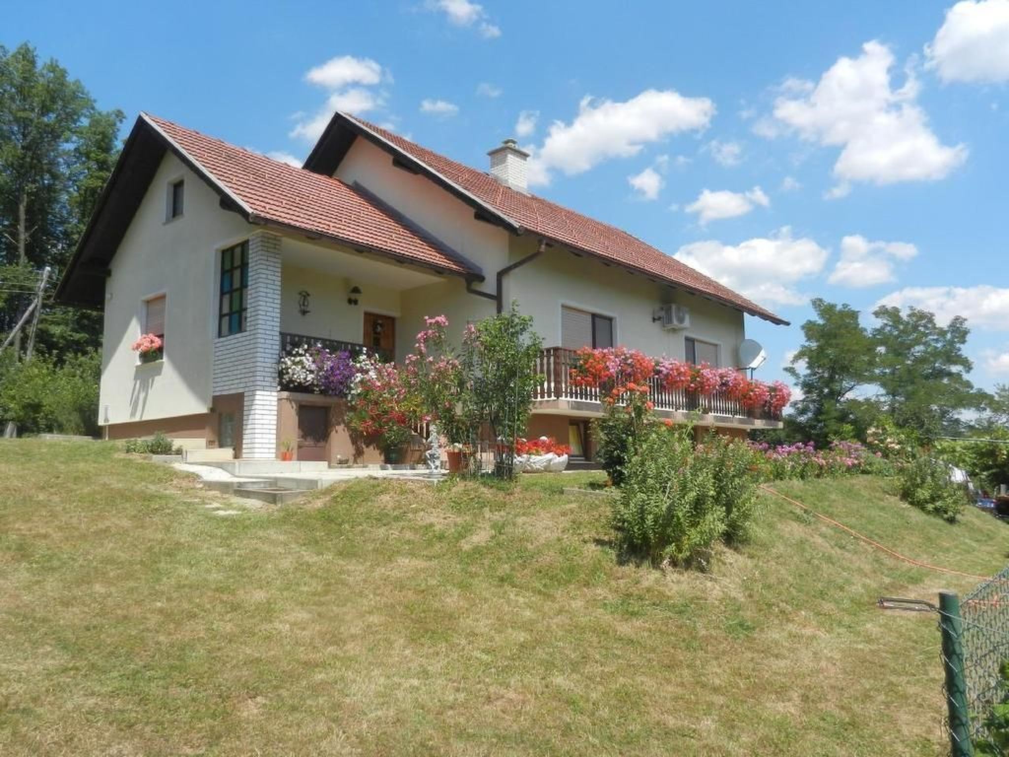 A holiday for the soul A holiday home in the countryside - the dream of everyone who longs for peace and tranquillity! Here you can really switch off and relax. After all, if you can have breakfast on..