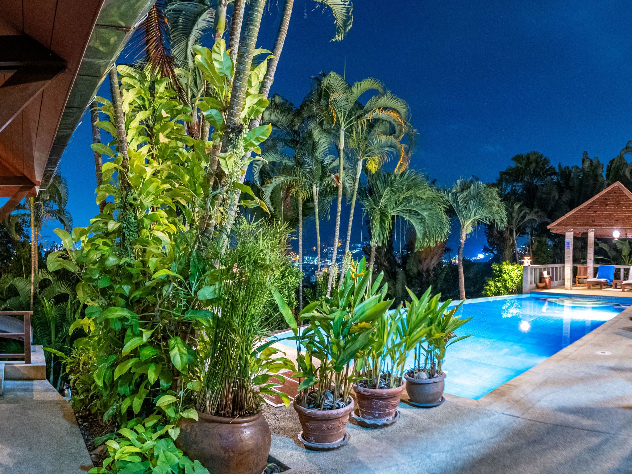 Photo of Villa "Baiyok villa" mit Infinity-Pool