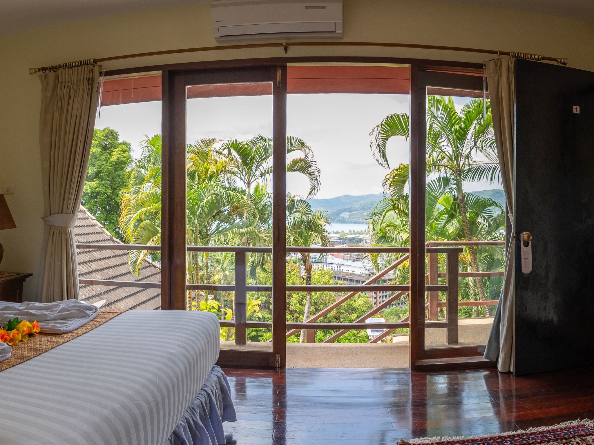 Photo of Villa "Baiyok villa" mit Infinity-Pool