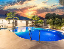 Pattaya Hill: Luxe Villa met Privézwembad, Golf & Strand op 3km - thumbnail 5