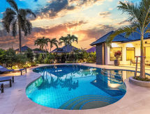 Pattaya Hill: Luxe Villa met Privézwembad, Golf & Strand op 3km - thumbnail 6