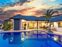 Pattaya Hill: Luxe Villa met Privézwembad, Golf & Strand op 3km - thumbnail 4