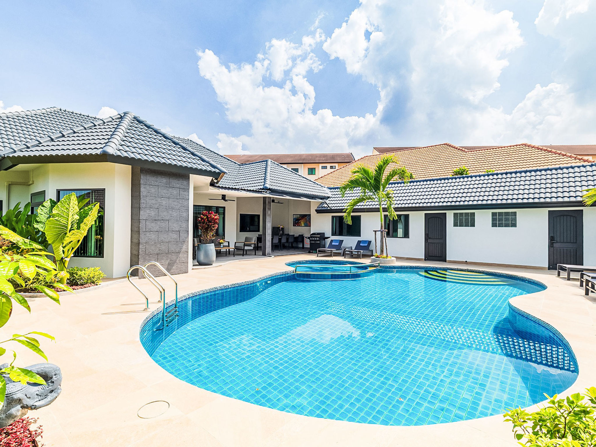 Pattaya Hill: Luxe Villa met Privézwembad, Golf & Strand op 3km - foto 52