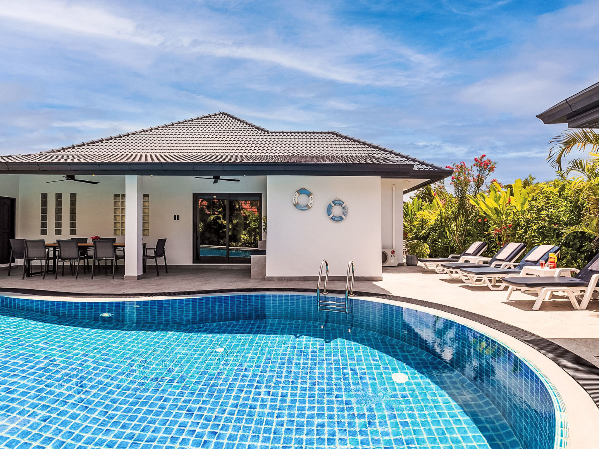 "Villa Sabai" mit Terrasse - Image 5