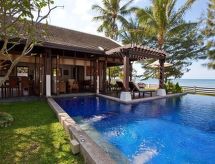Vrijstaande bungalow aan zee met privézwembad op Koh Samui - thumbnail 1