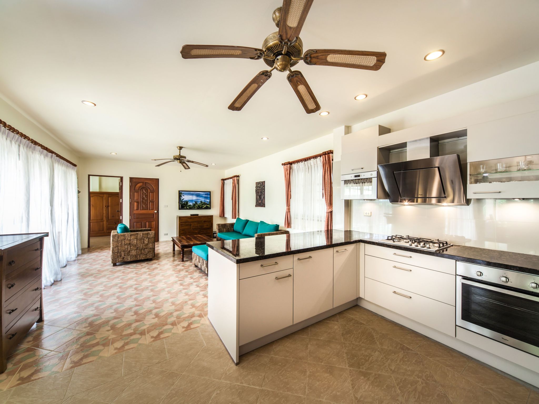 Photo of Villa mit Blick auf das Wasser