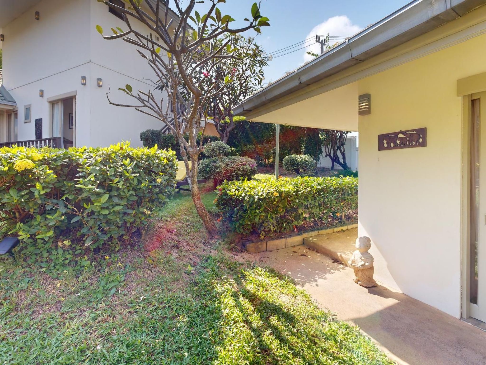 Photo of Villa mit Blick auf das Wasser