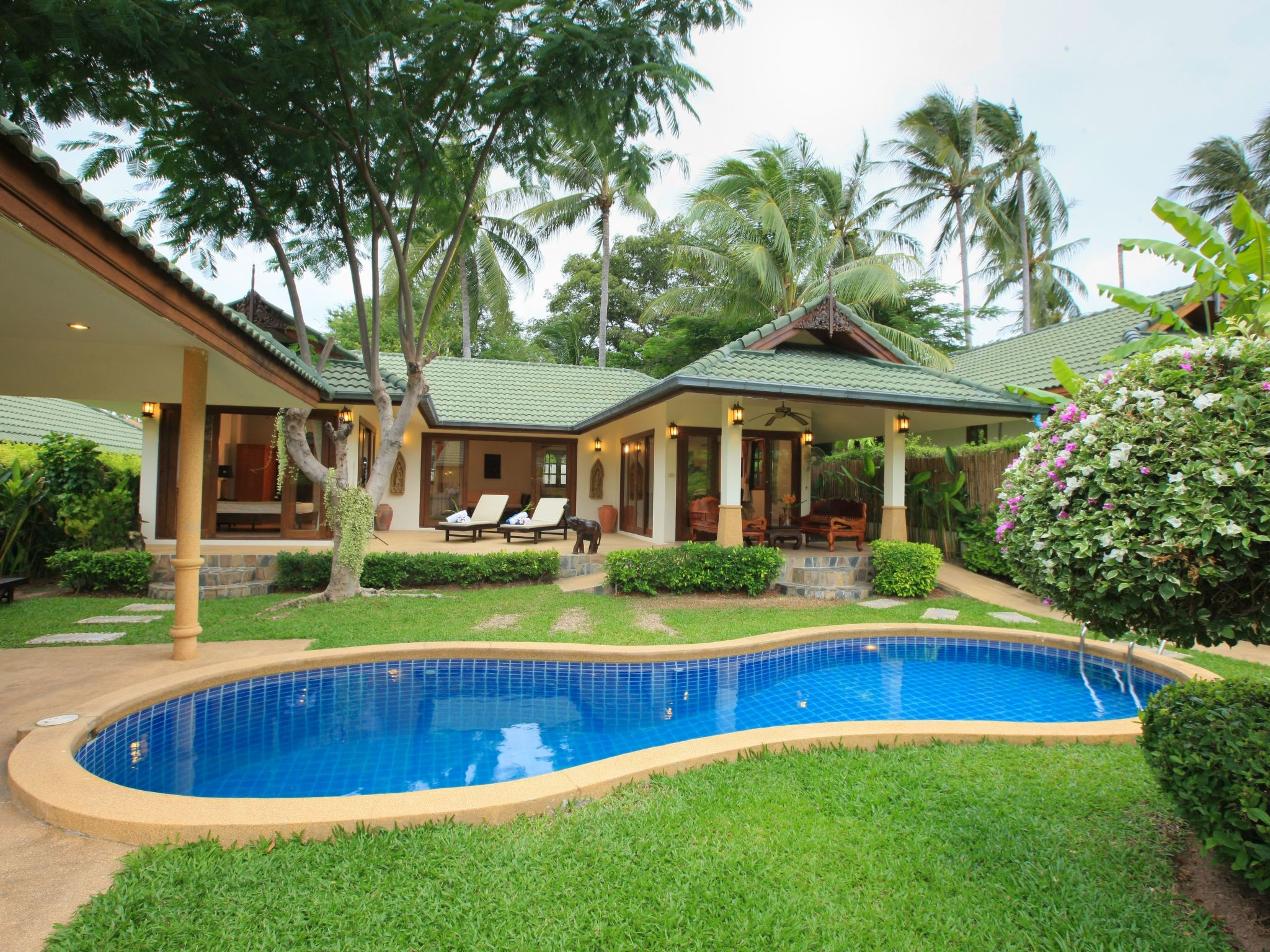 Photo of Luxusvilla für 6 Personen in Strandresort