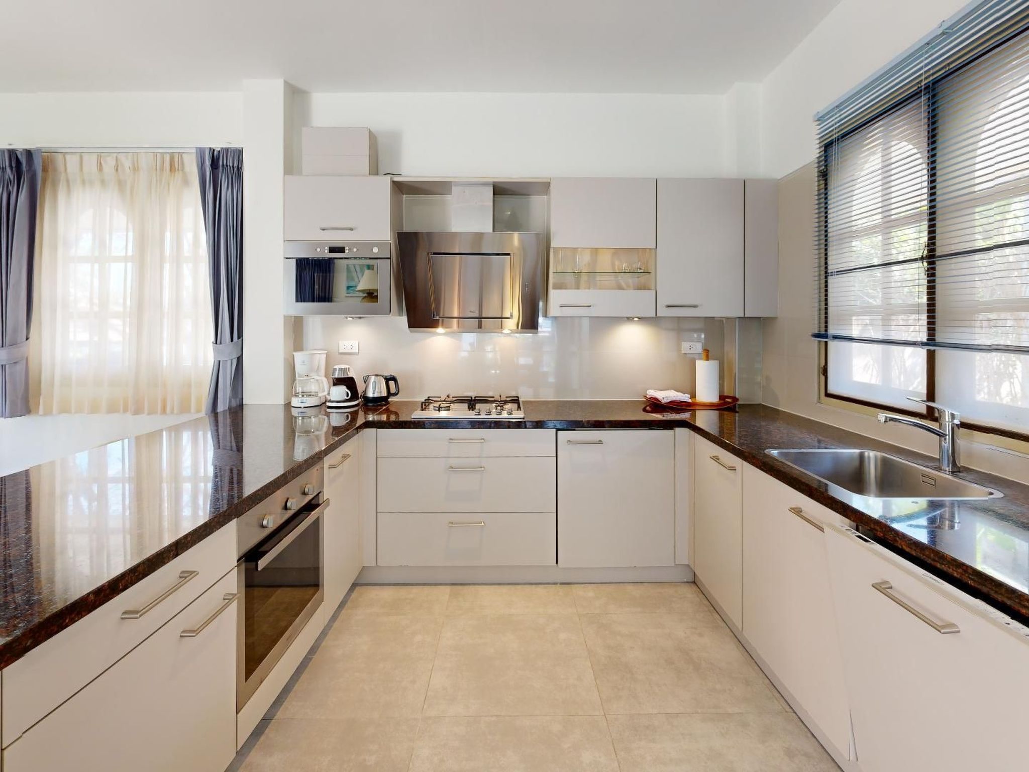 Photo of Luxusvilla für 6 Personen in Strandresort