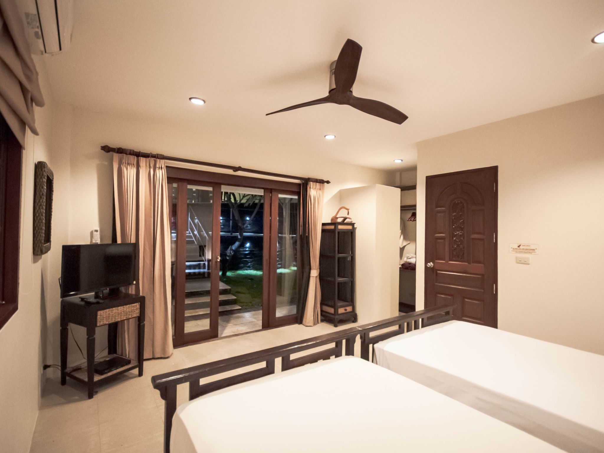 Photo of Villa mit Blick auf das Wasser