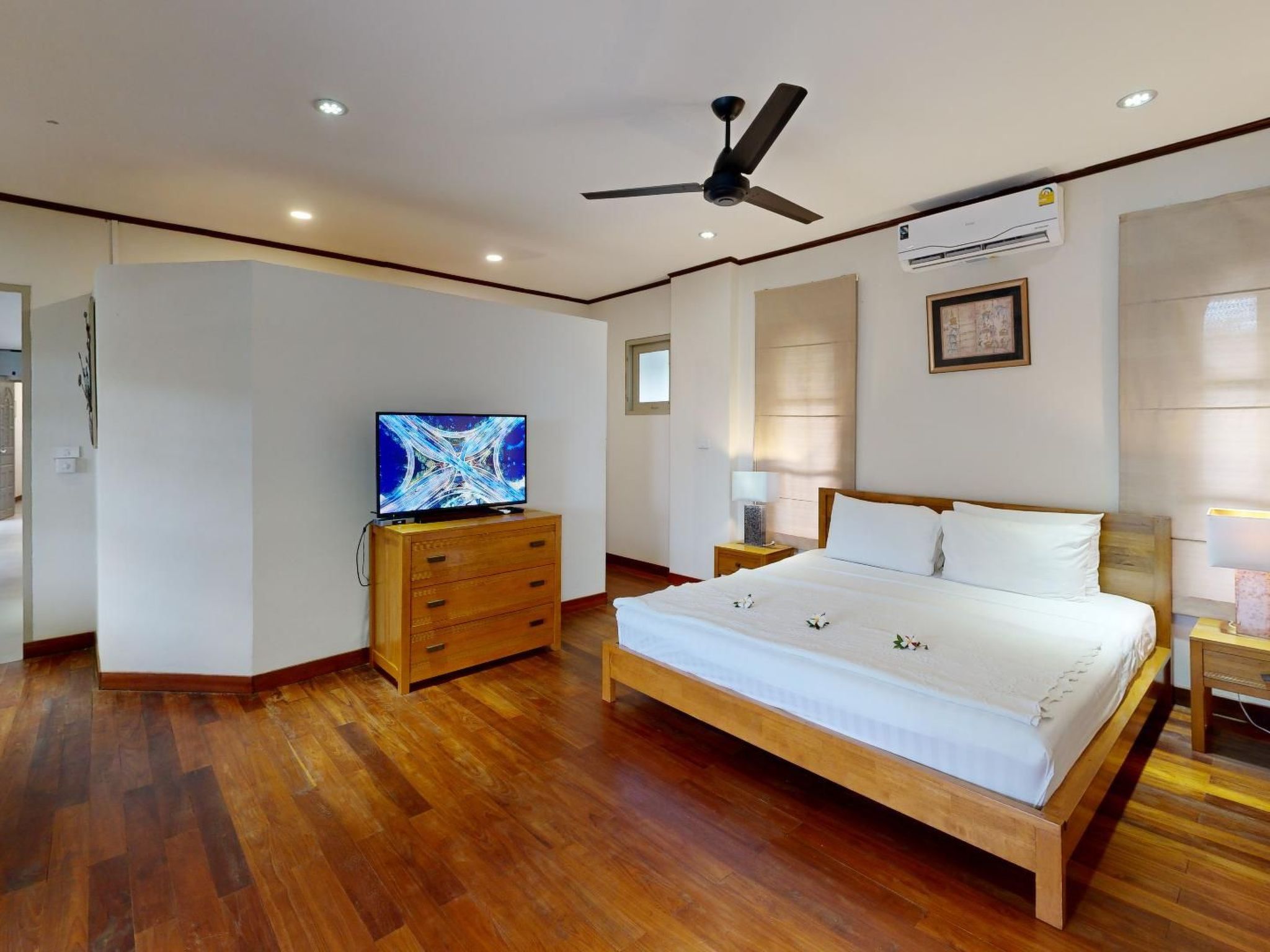 Photo of Villa mit Blick auf das Wasser