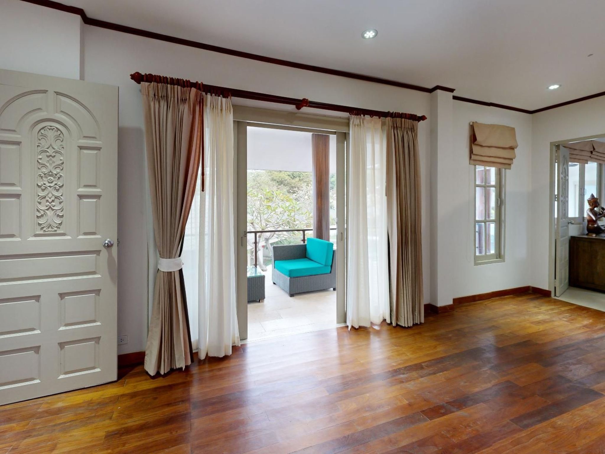 Photo of Villa mit Blick auf das Wasser