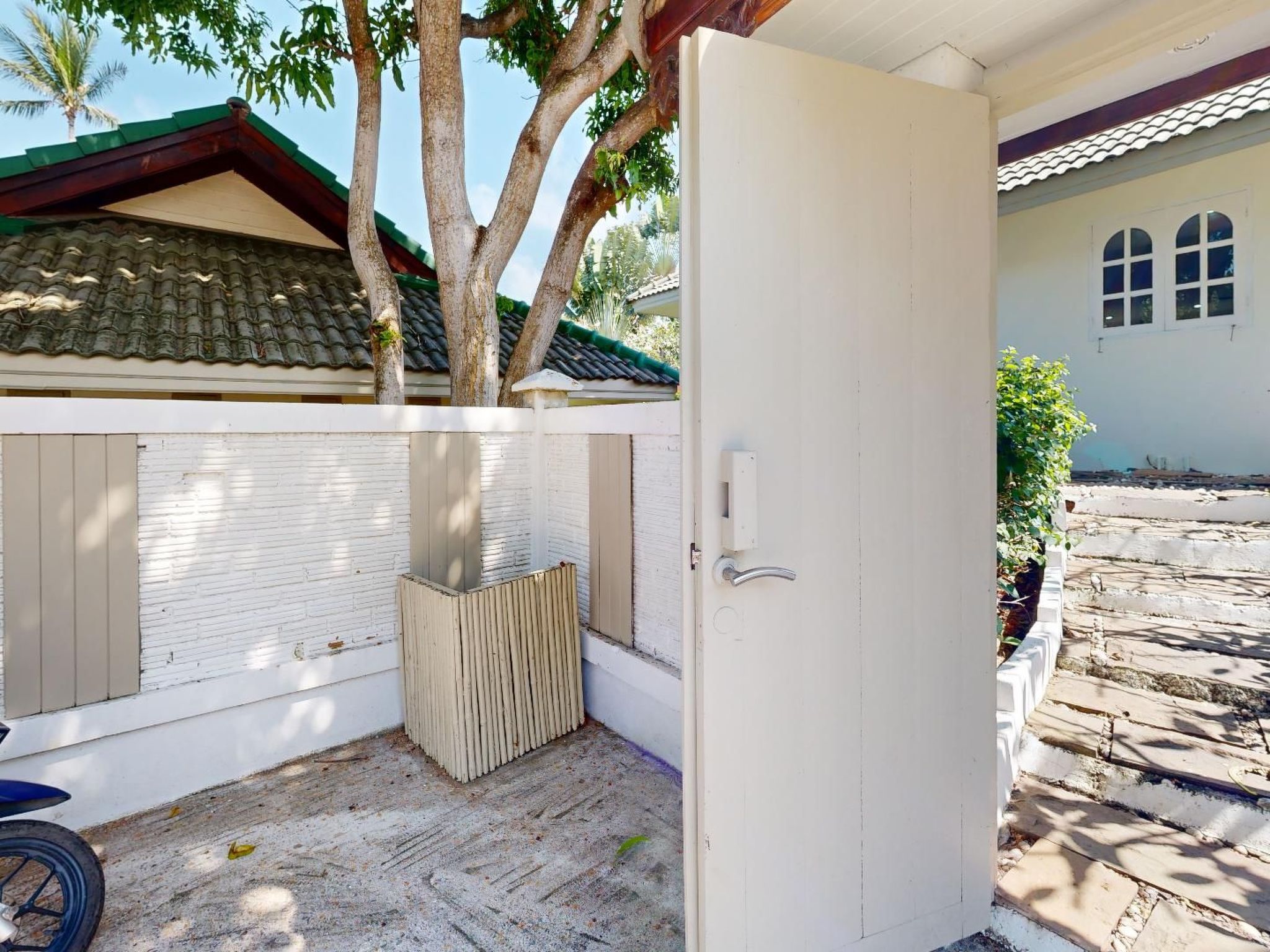 Photo of mit Schwimmbad 10 Personen Koh Samui