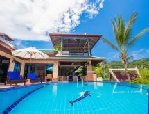 Exclusieve villa met infinity pool en uitzicht op de golfbaan in Rawai - thumbnail 1