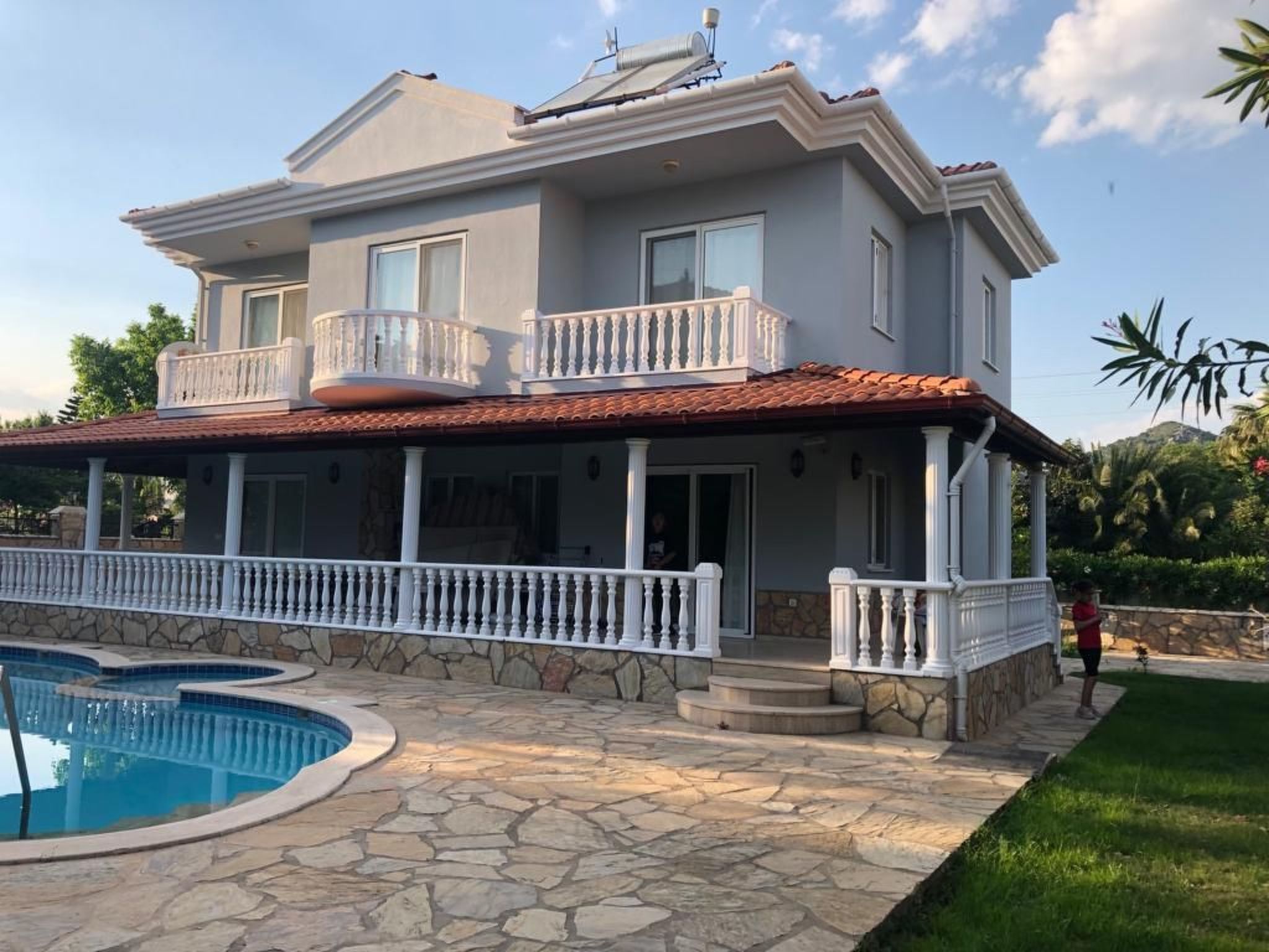 Mit Garten, Grill und Terrasse