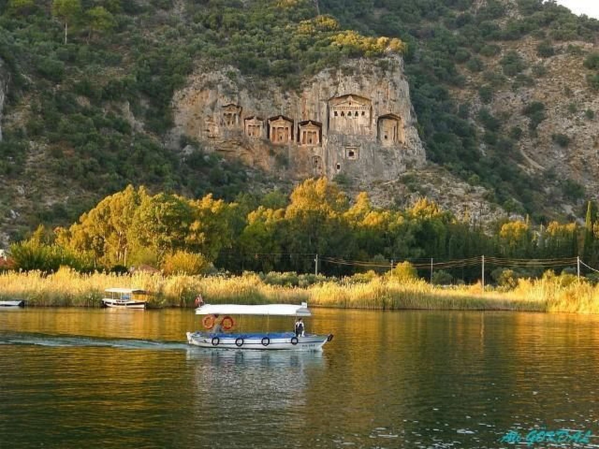 In Dalyan mit Bergblick-Buiten