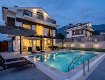 Vrijstaande villa met privézwembad en kinderbad in Ölüdeniz - thumbnail 3