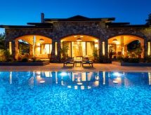 Villa Güney: Vakantiehuis met open haard en verwarmd zwembad in Ölüdeniz - thumbnail 3