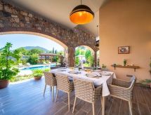 Villa Güney: Vakantiehuis met open haard en verwarmd zwembad in Ölüdeniz - thumbnail 5