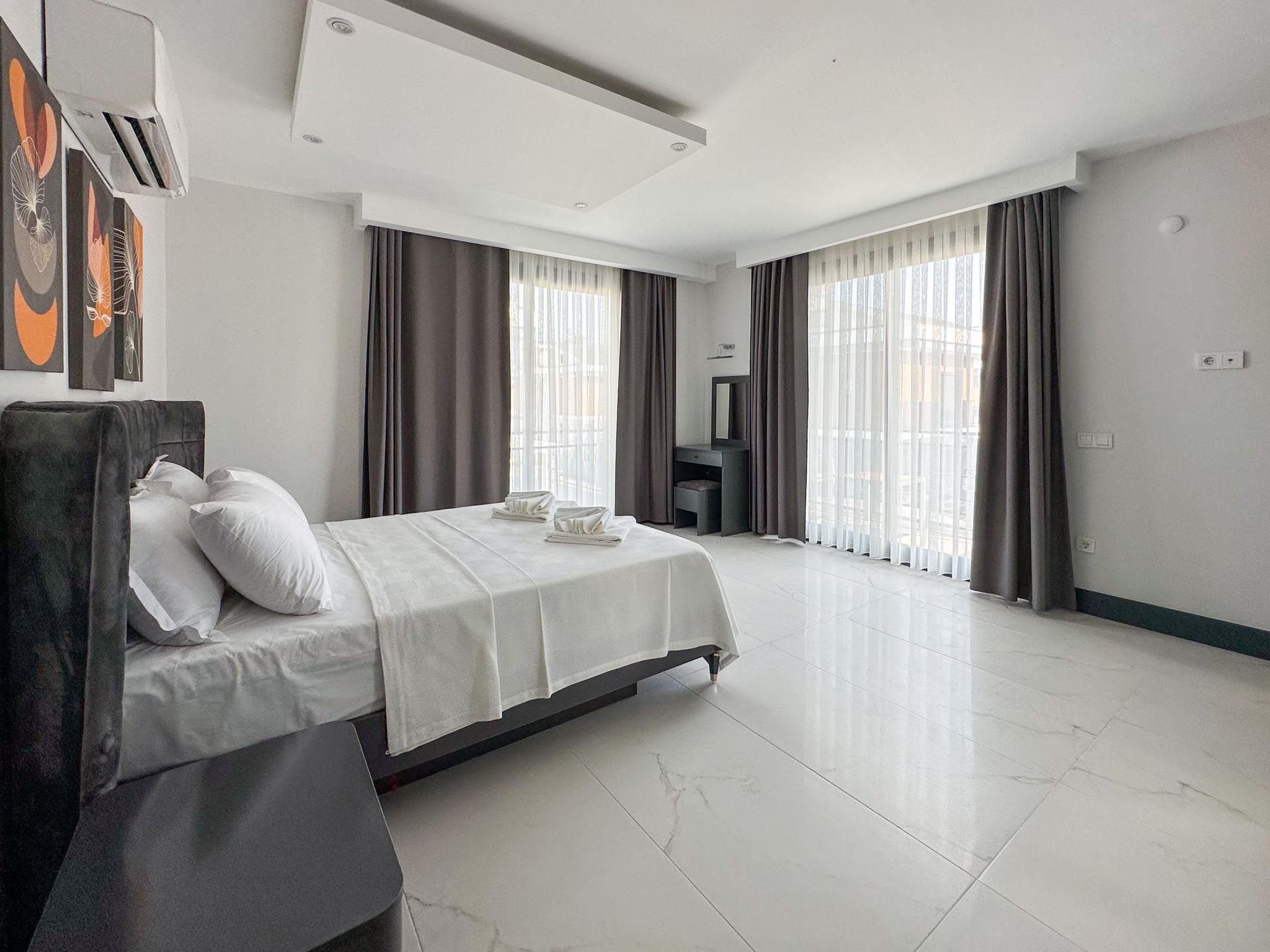 Villa Galaxy-Image-tags.info