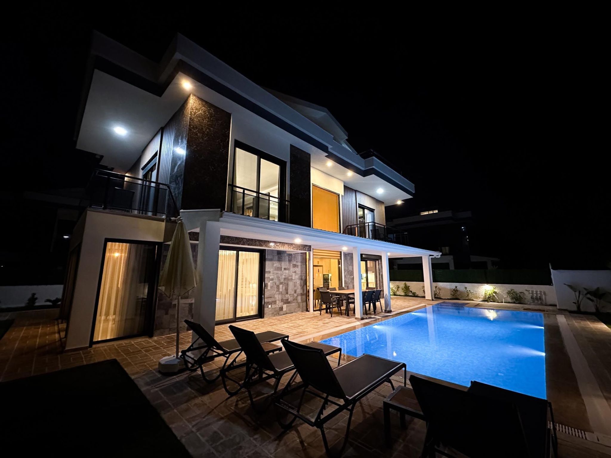 Villa Galaxy-Image-tags.info