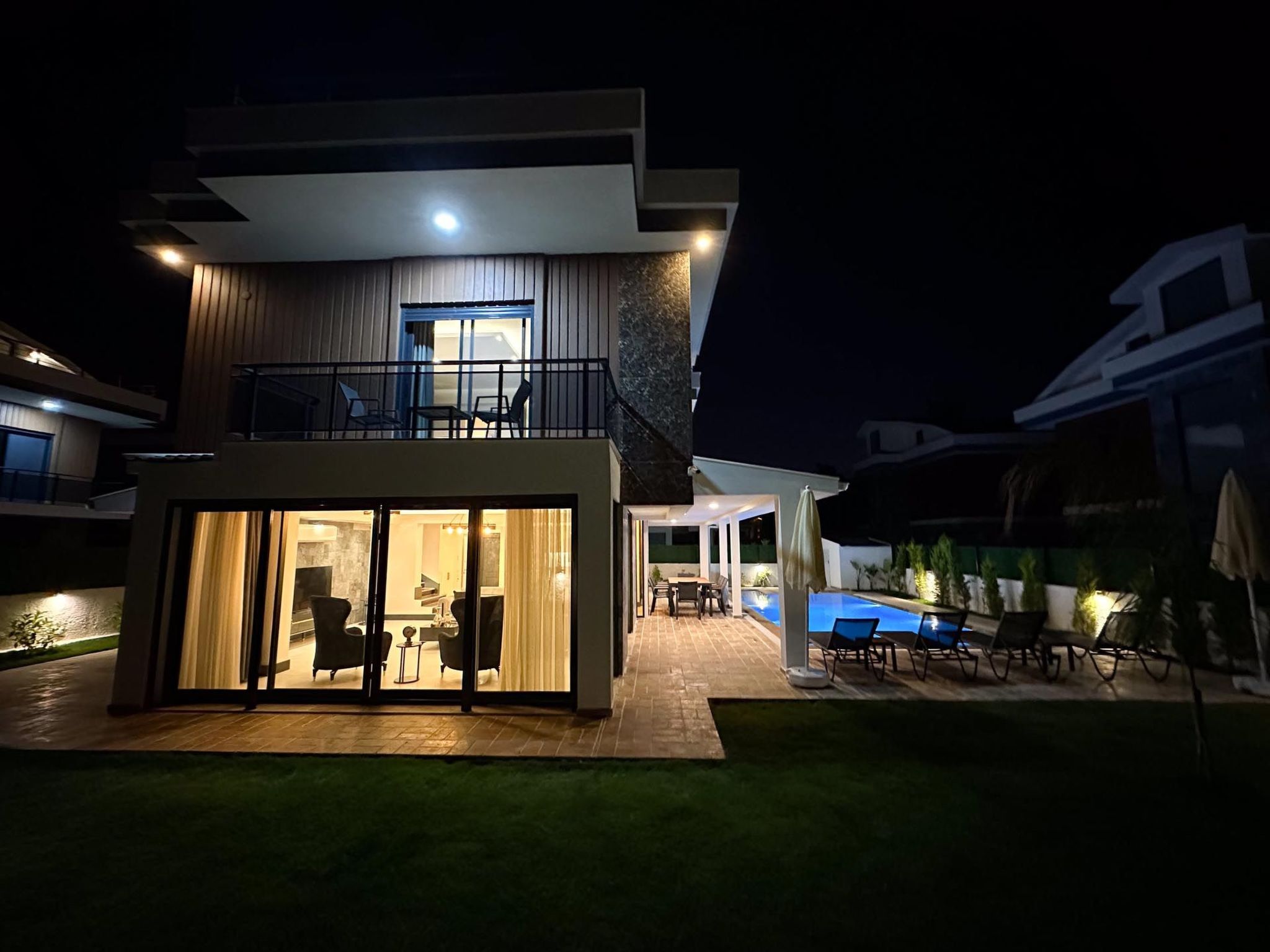 Villa Galaxy-Image-tags.info