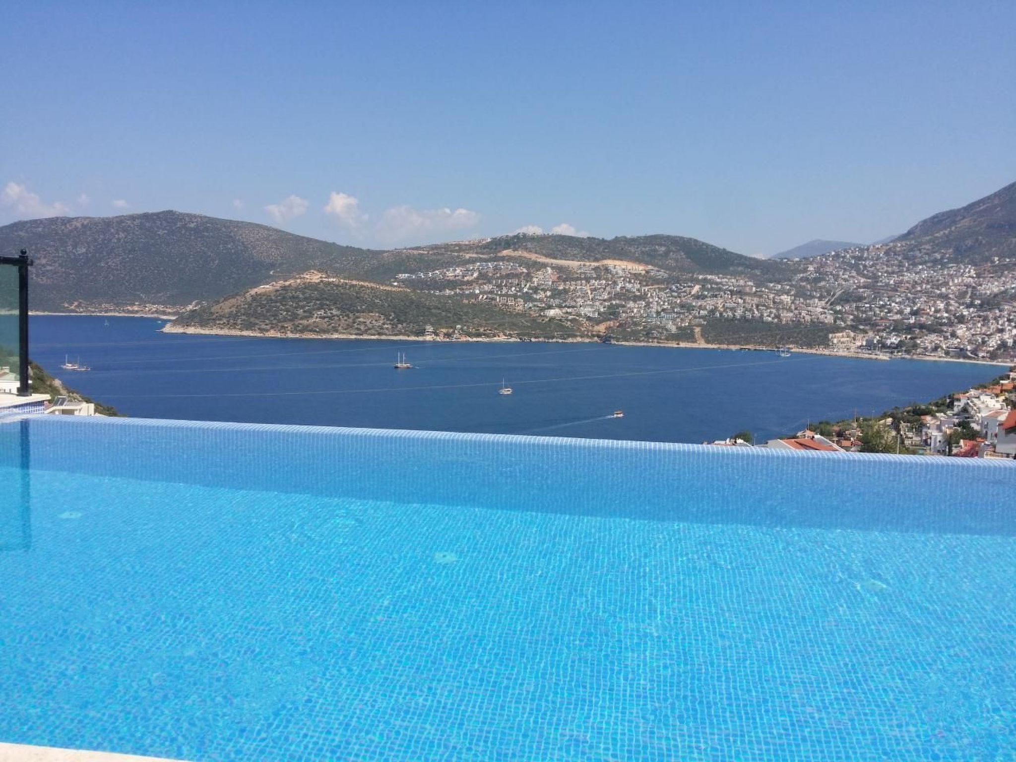 Luxuriöse Villa mit atemberaubendem Meerblick