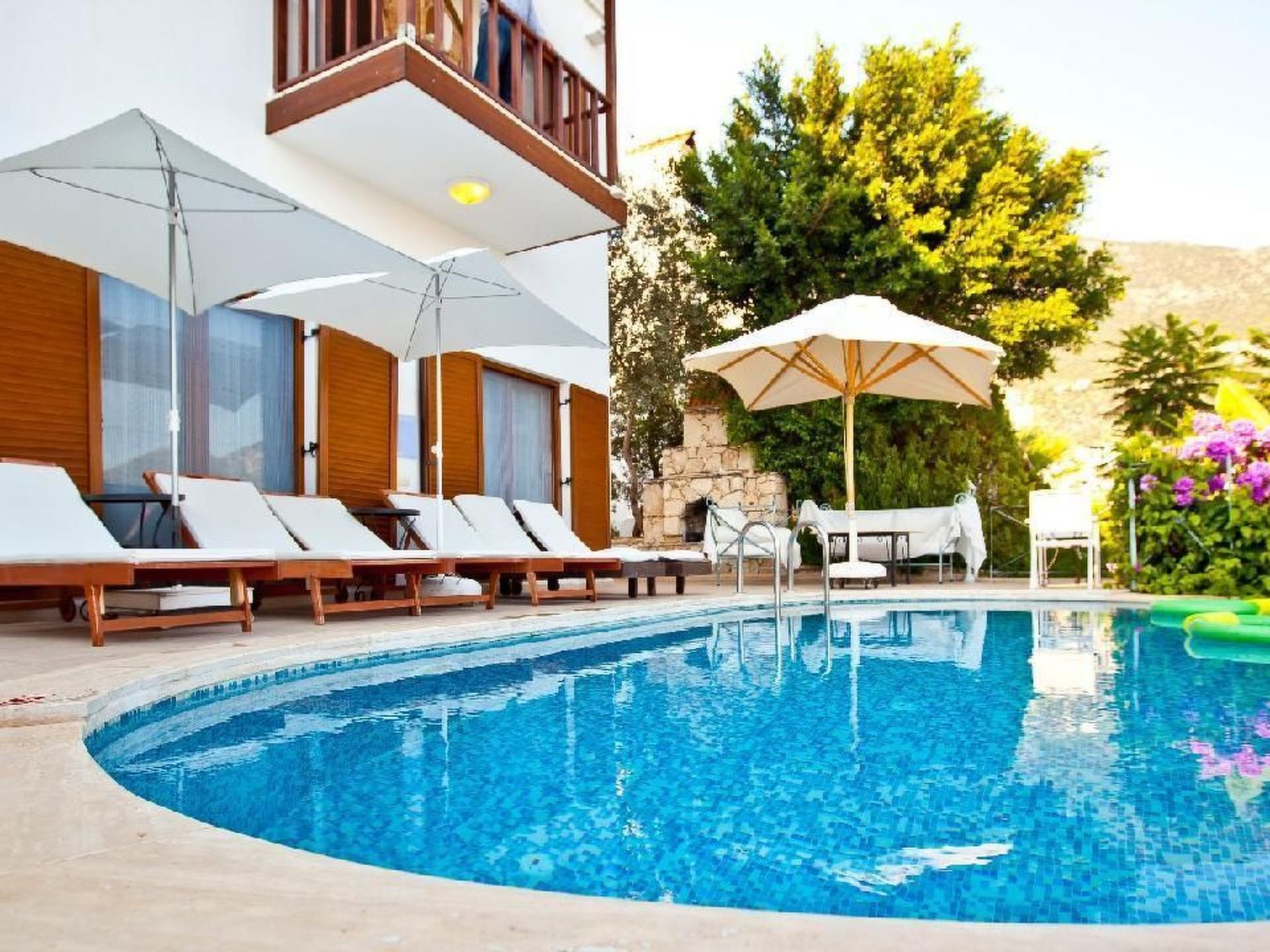 mit Blick auf das Wasser