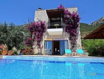 Authentiek natuurstenen huis met privézwembad aan de baai van Kalkan - thumbnail 2