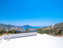 Vrijstaande villa met privézwembad en whirlpool op 1 km van zee in Kalkan - thumbnail 3
