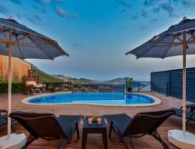 Eli: Luxe vrijstaand strandhuis met privézwembad en whirlpool in Kalkan - thumbnail 5