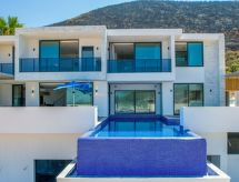 Vrijstaande villa met privézwembad en sauna vlakbij zee in Kalkan - thumbnail 1