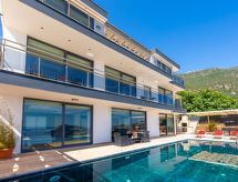 Zes-slaapkamer villa met privézwembad en panoramisch zeezicht in Kalkan - thumbnail 2