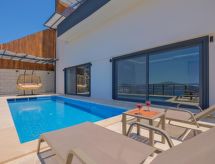 Romantisch vrijstaand huis met privézwembad en jacuzzi nabij Kalkan - thumbnail 1
