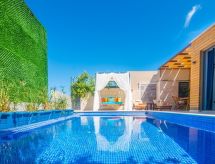 Intieme Vrijstaande Villa met Privépool & Jacuzzi, Vlakbij het Strand in Kalkan - thumbnail 4