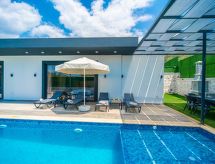 Romantische Privévilla met Jacuzzi & Panoramisch Uitzicht in Kalkan Islamlar - thumbnail 2