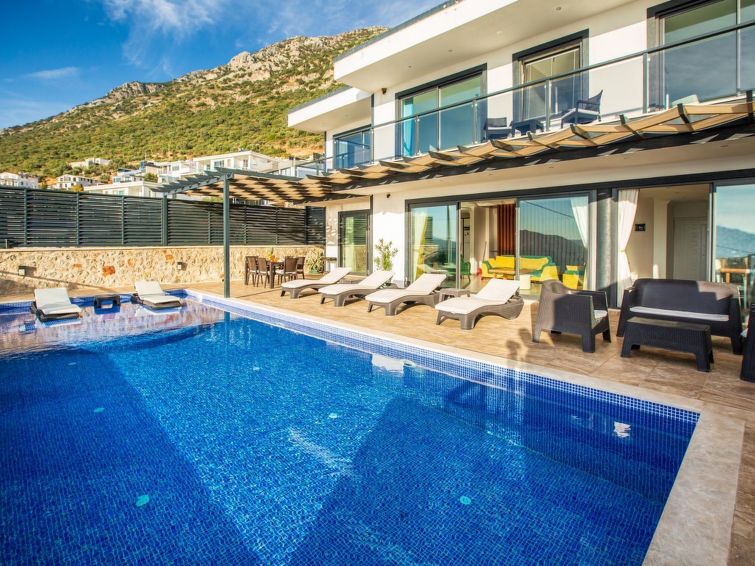 Privézwembad en rust in Villa Yusef, Kalkan in Kalkan