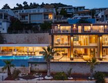 Villa Blueline: privézwembad en zeezicht in het hart van Kalkan - thumbnail 1