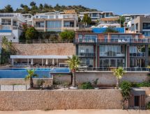 Villa Blueline: privézwembad en zeezicht in het hart van Kalkan - thumbnail 3