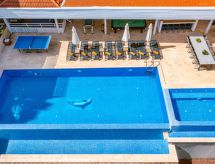 Villa Blueline: privézwembad en zeezicht in het hart van Kalkan - thumbnail 6