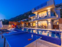 Vrijstaande villa met privézwembad op 4,5 km van de Middellandse Zee in Kalkan - thumbnail 2