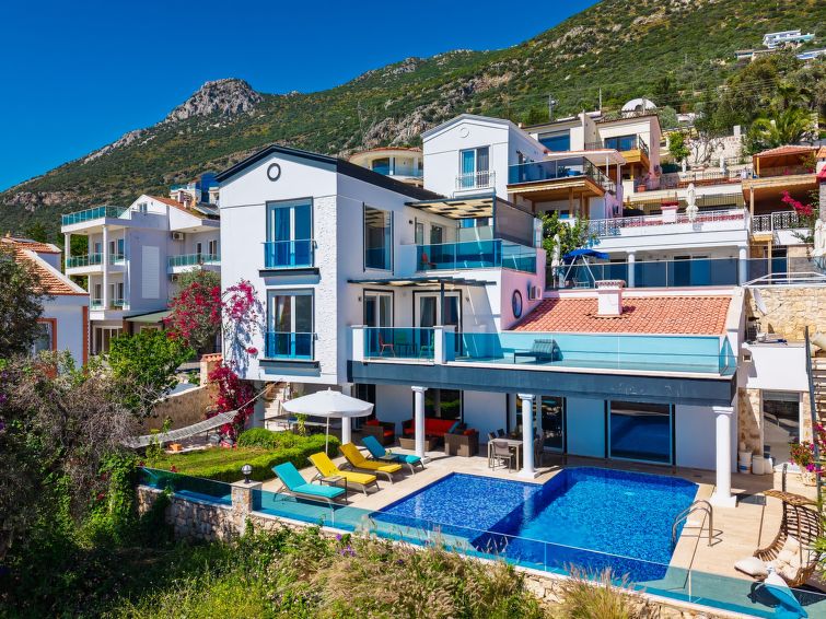Mit Meerblick Und Garten Für Familien - Kalkan
