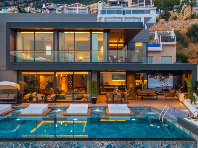 Luxe vakantiehuis in Kalkan met whirlpool en privézwembad · 10 pers. in Kalkan