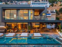Designvilla met privézwembad en panoramisch zeezicht in Kalkan - thumbnail 1