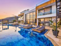 Rolife Kalamar: Zeezicht Villa met Privézwembad voor 12 Personen in Kalkan - thumbnail 1